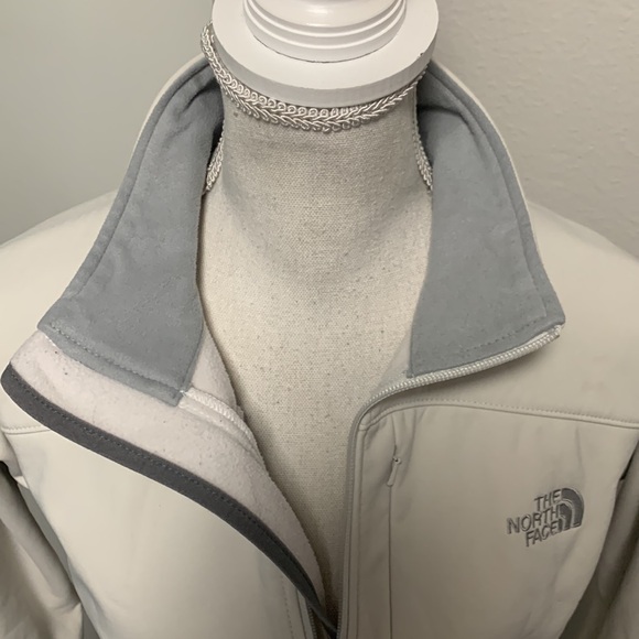 The North Face Apex jacket - Picture 7 of 11